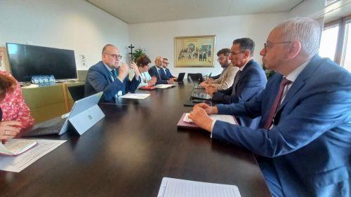 Zypern setzt sich für europaweite Standards beim Online-Schutz von Minderjährigen ein