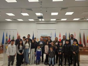Bildung als Brücke: Zypern stärkt Schulen der Diaspora und der Enklaven