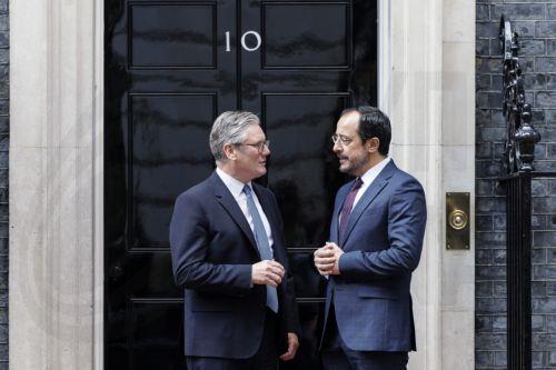 das Gespräch zwischen Nikos Christodoulides und Keir Starmer