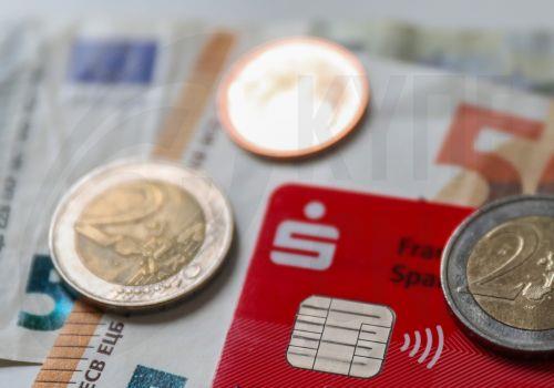 Cyprus records the highest monthly and annual growth in retail trade in the EU, according to Eurostat